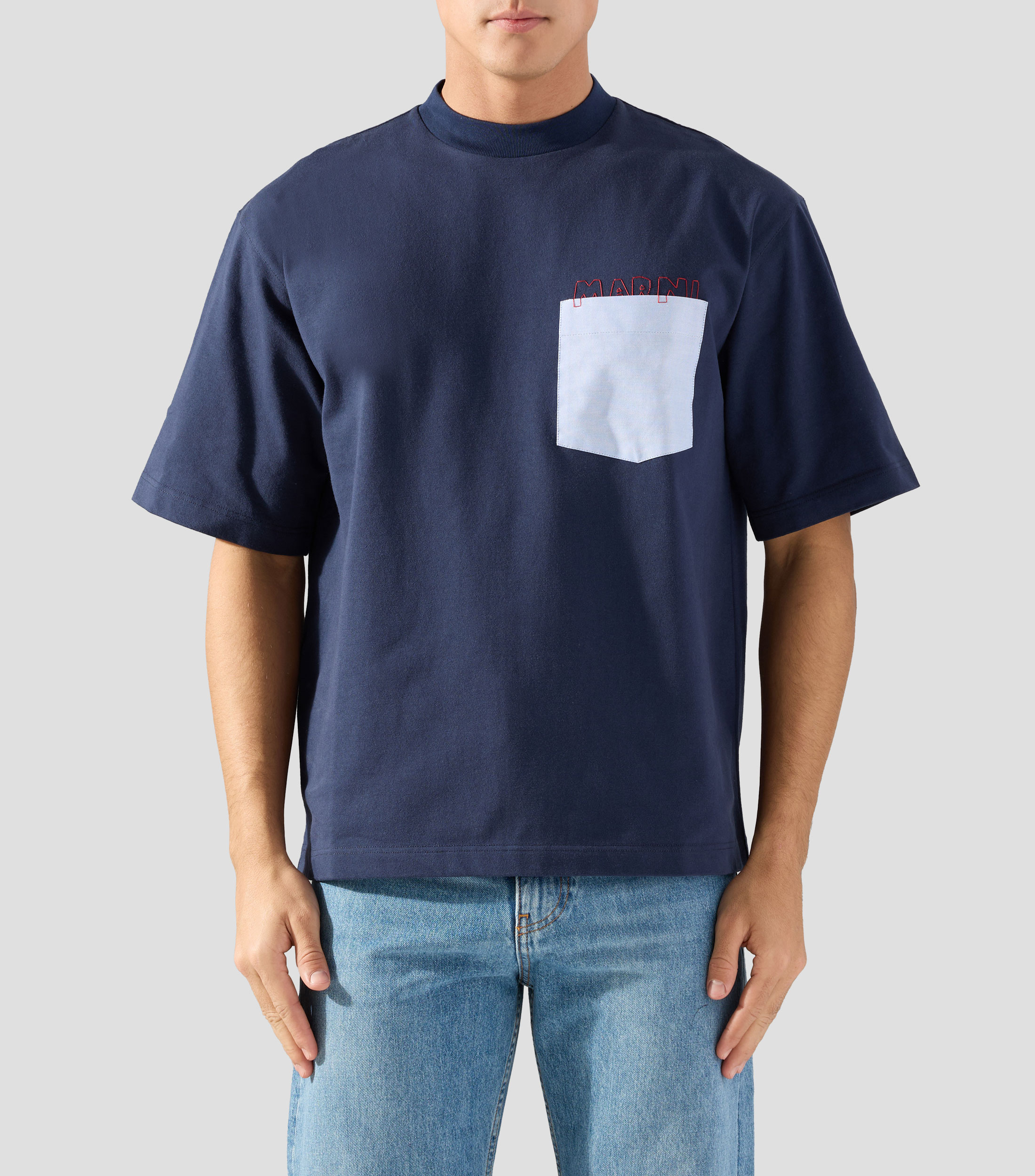 Playera de cuello redondo con manga corta lisa Hombre
